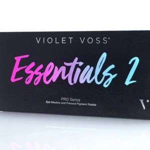 Essentials 2 Eye Shadow Palette Violet Voss